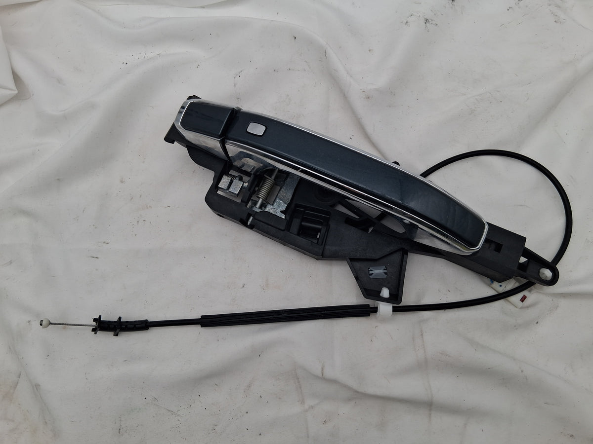 OEM 2019 Chevy Tahoe Premier Door Exterior Handle