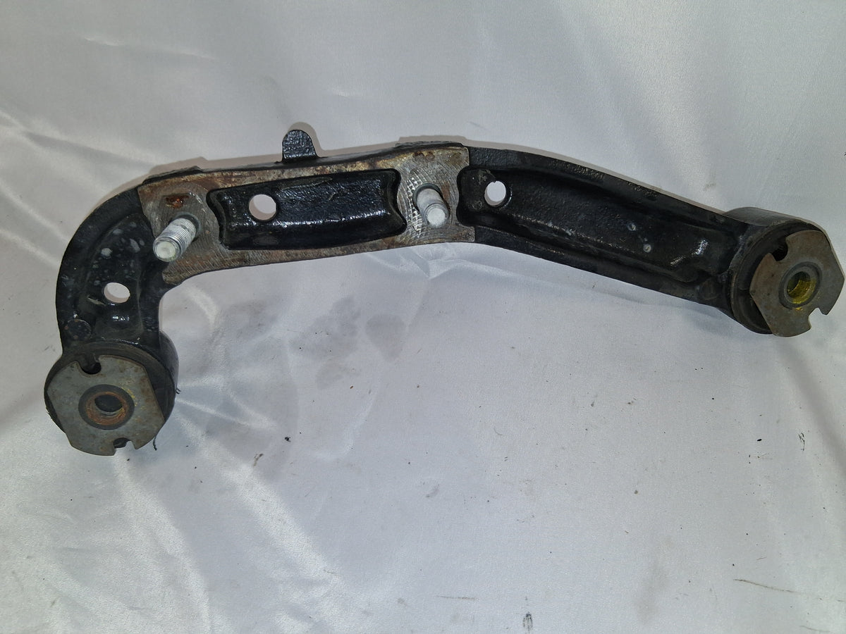 OEM# 15201932 2019 Chevy Tahoe Premier Front Differential Carrier Bracket