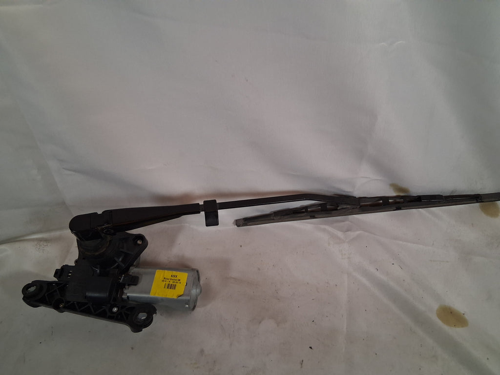 OEM# 23108338 2019 Chevy Tahoe Premier Rear Wiper Motor