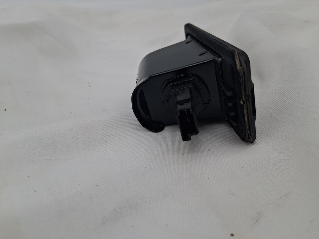 OEM 2019 Chevy Tahoe Premier License Plate Lamp Light