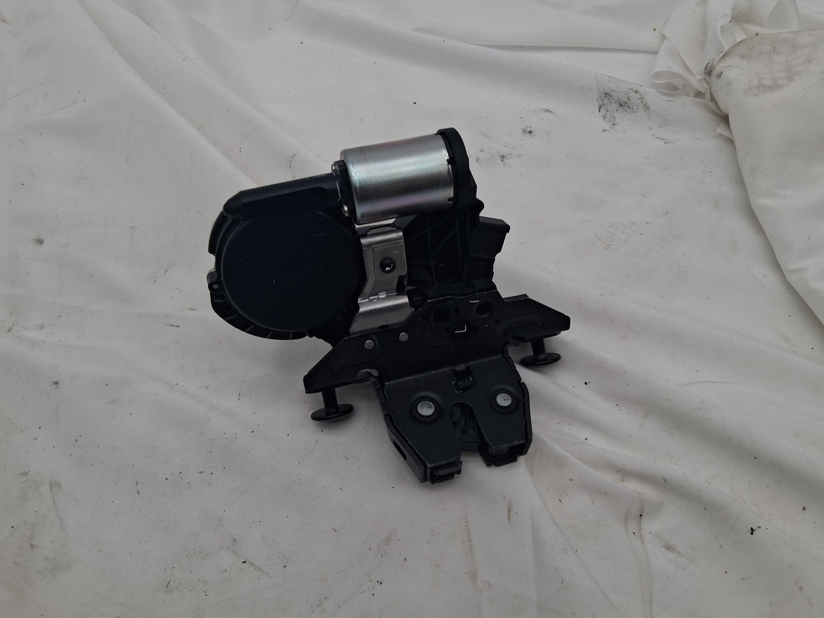 OEM# 0002007A8 2019 Chevy Tahoe Premier Tailgate Liftgate Power Motor Lock