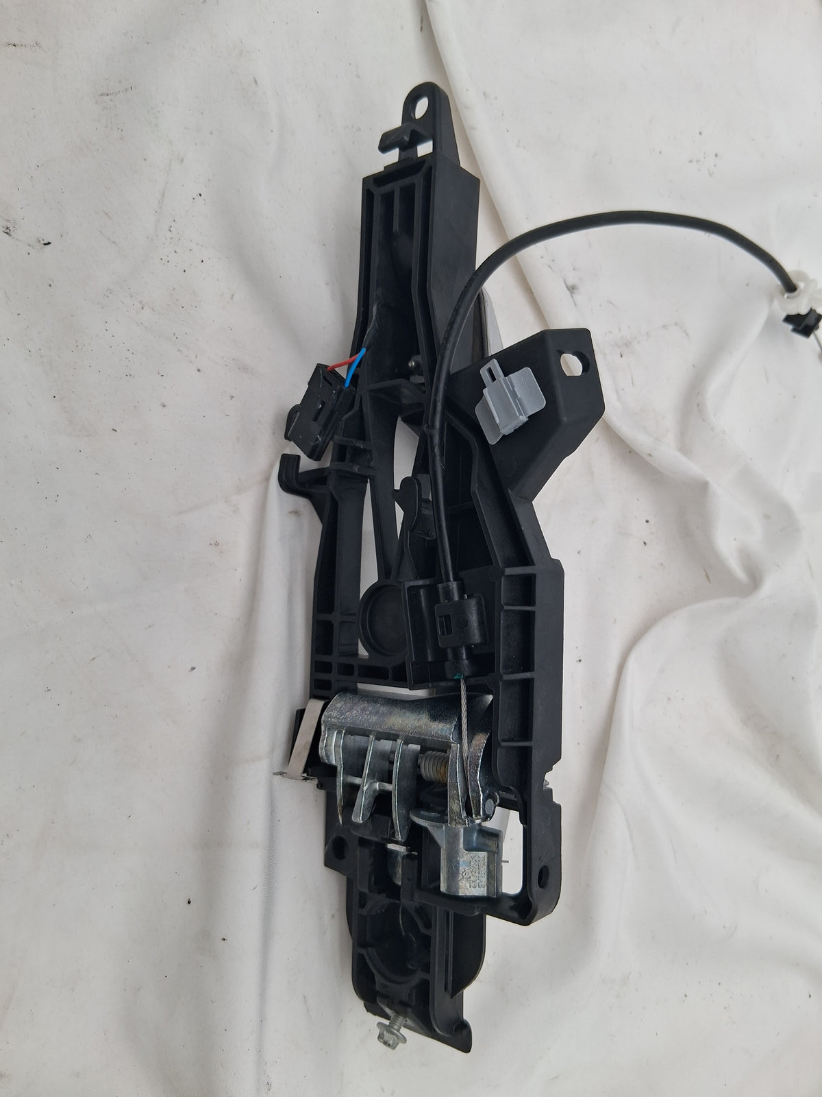 OEM 2019 Chevy Tahoe Premier Door Exterior Handle