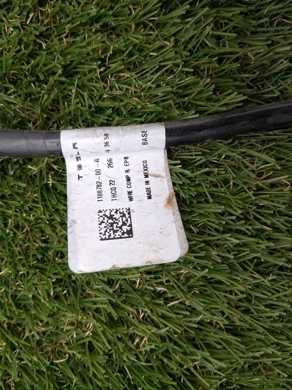 OEM 1188782-00-A 2022 Tesla Model Y Rear Right Parking Brake Cable