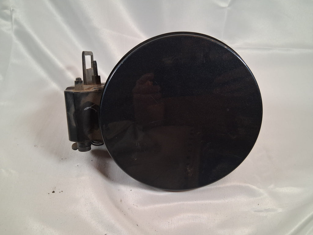 2019 Chevy Tahoe Premier Fuel Filler Housing Door Lid Flap Cover 23234744
