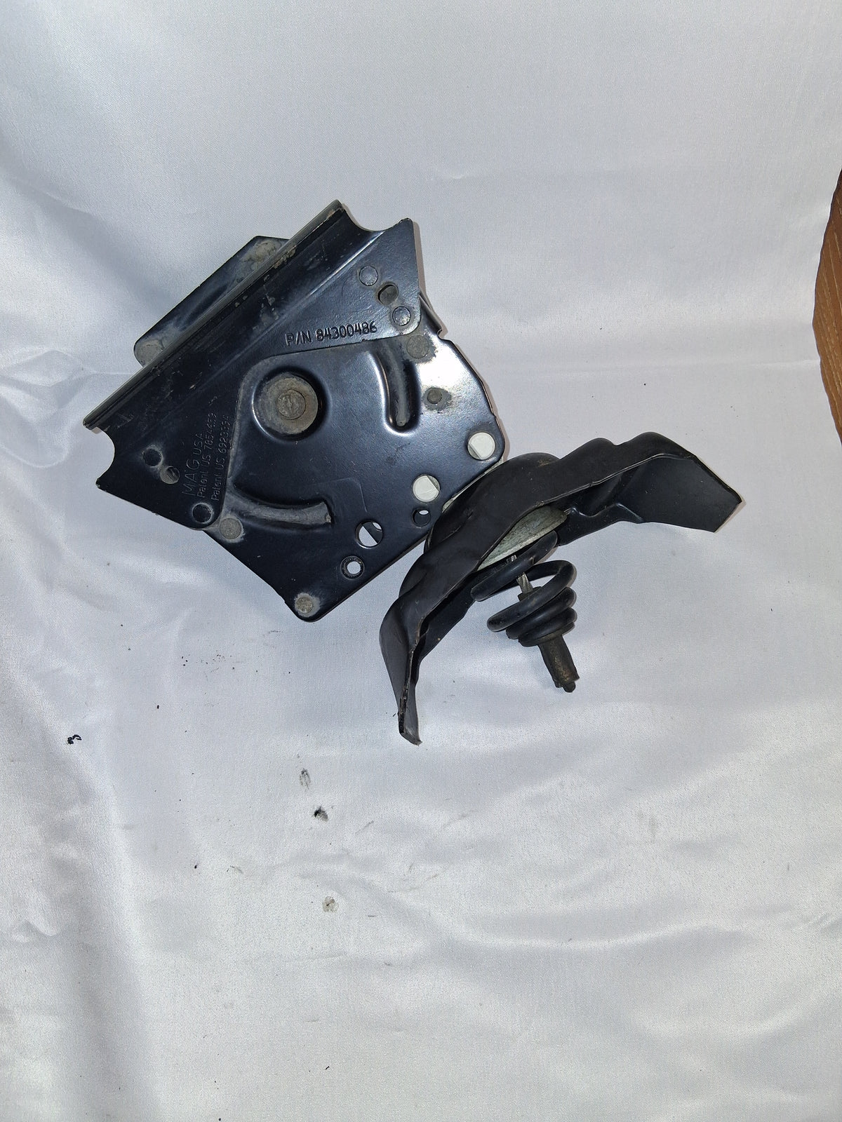 OEM# 84300486 2019 Chevy Tahoe Premier Spare Tire Hoist Carrier