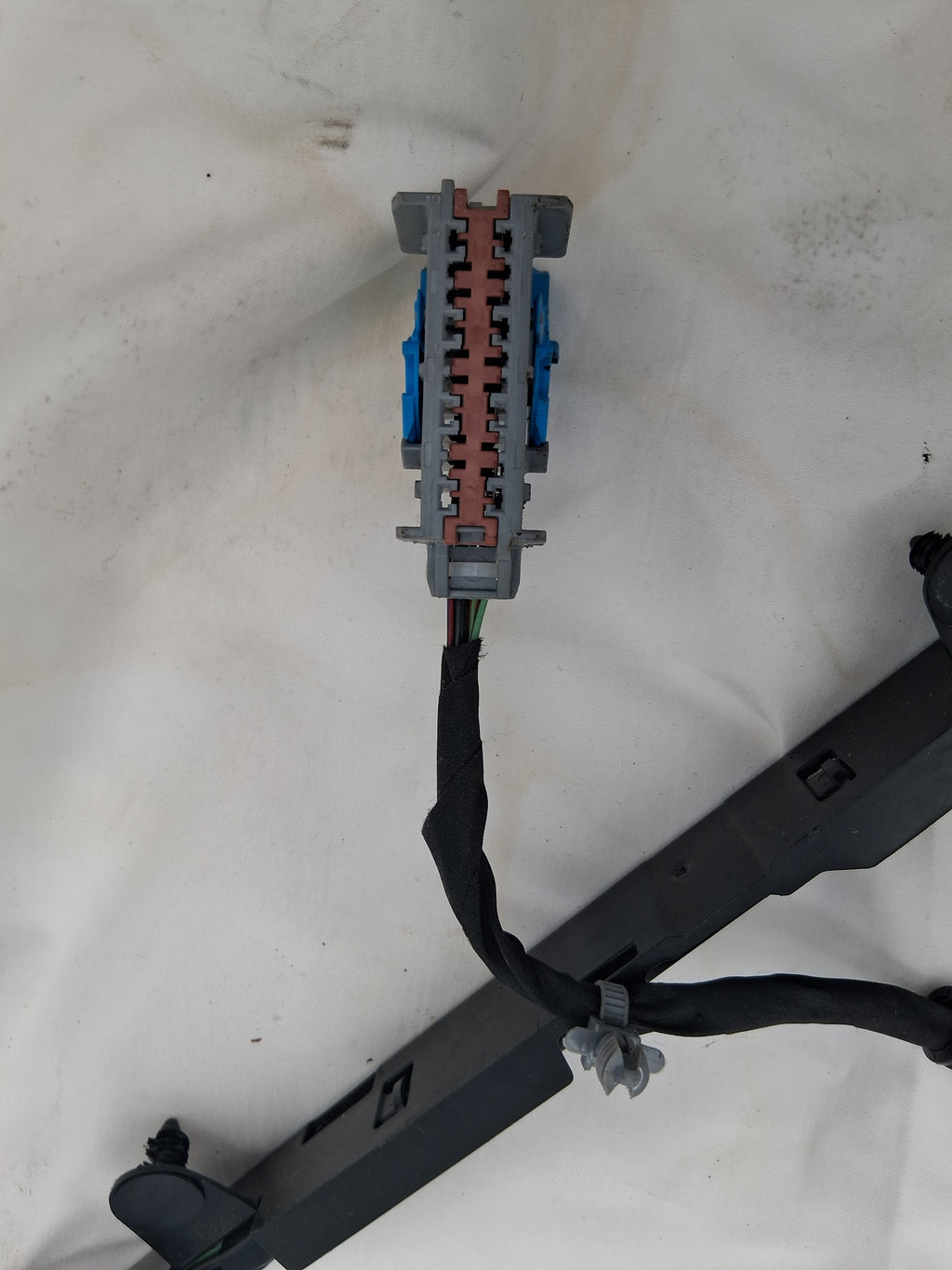 OEM 2019 Chevy Tahoe Premier Floor Console Wiring Harness