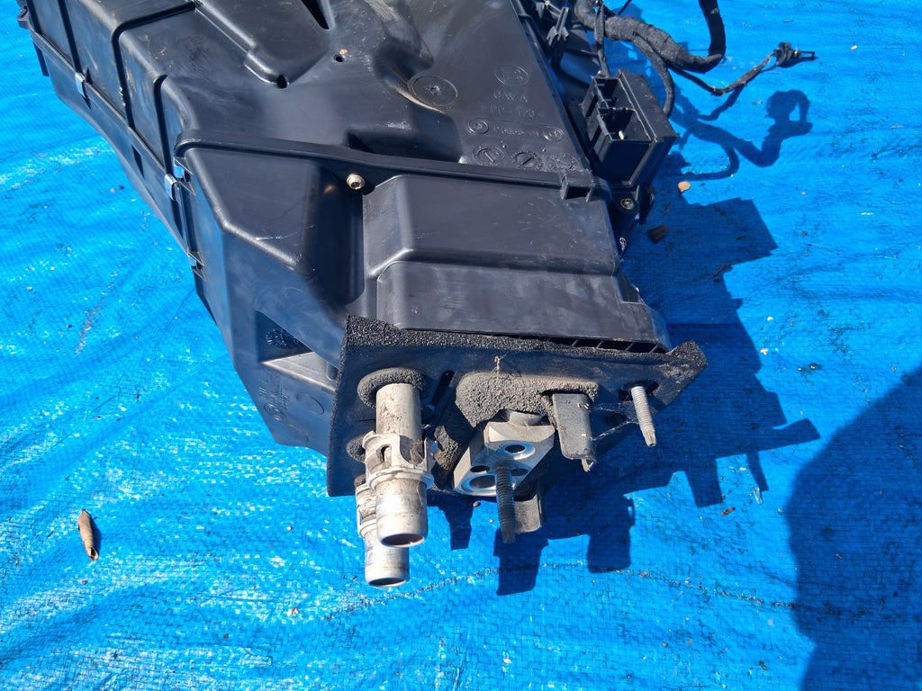 Tahoe 84431870