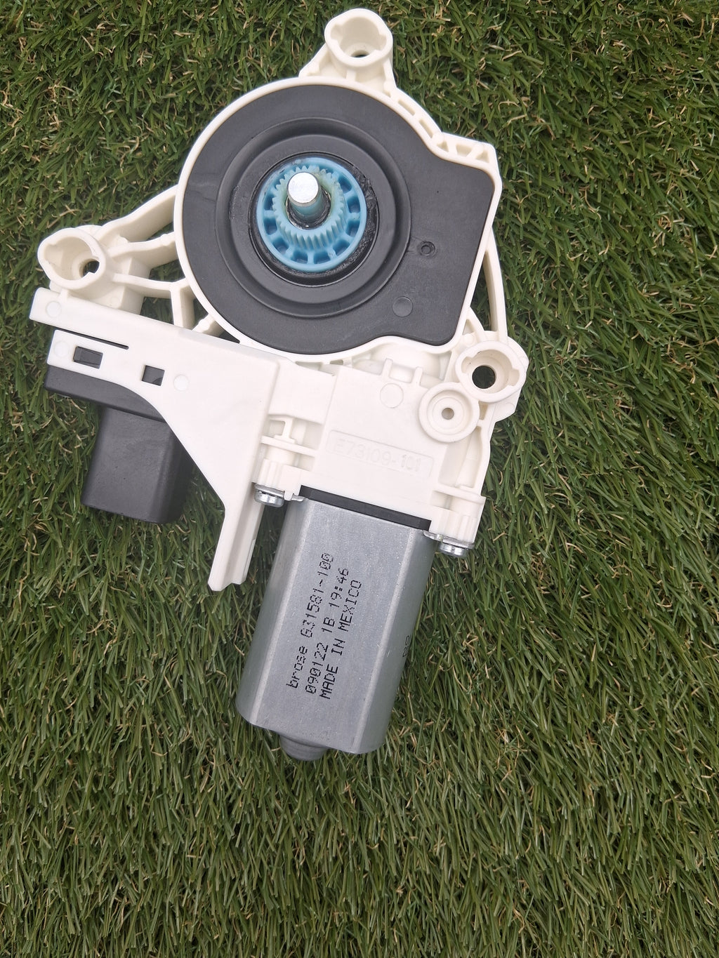 OEM E73109-101 2022 Tesla Model Y Window Lifter Motor