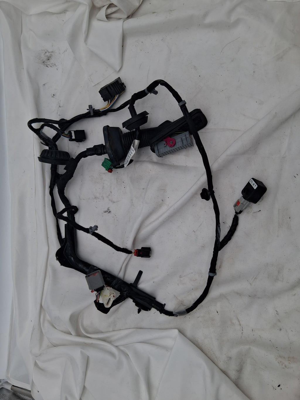 OEM# 2019 Chevy Tahoe Premier Door Panel Wiring Harness