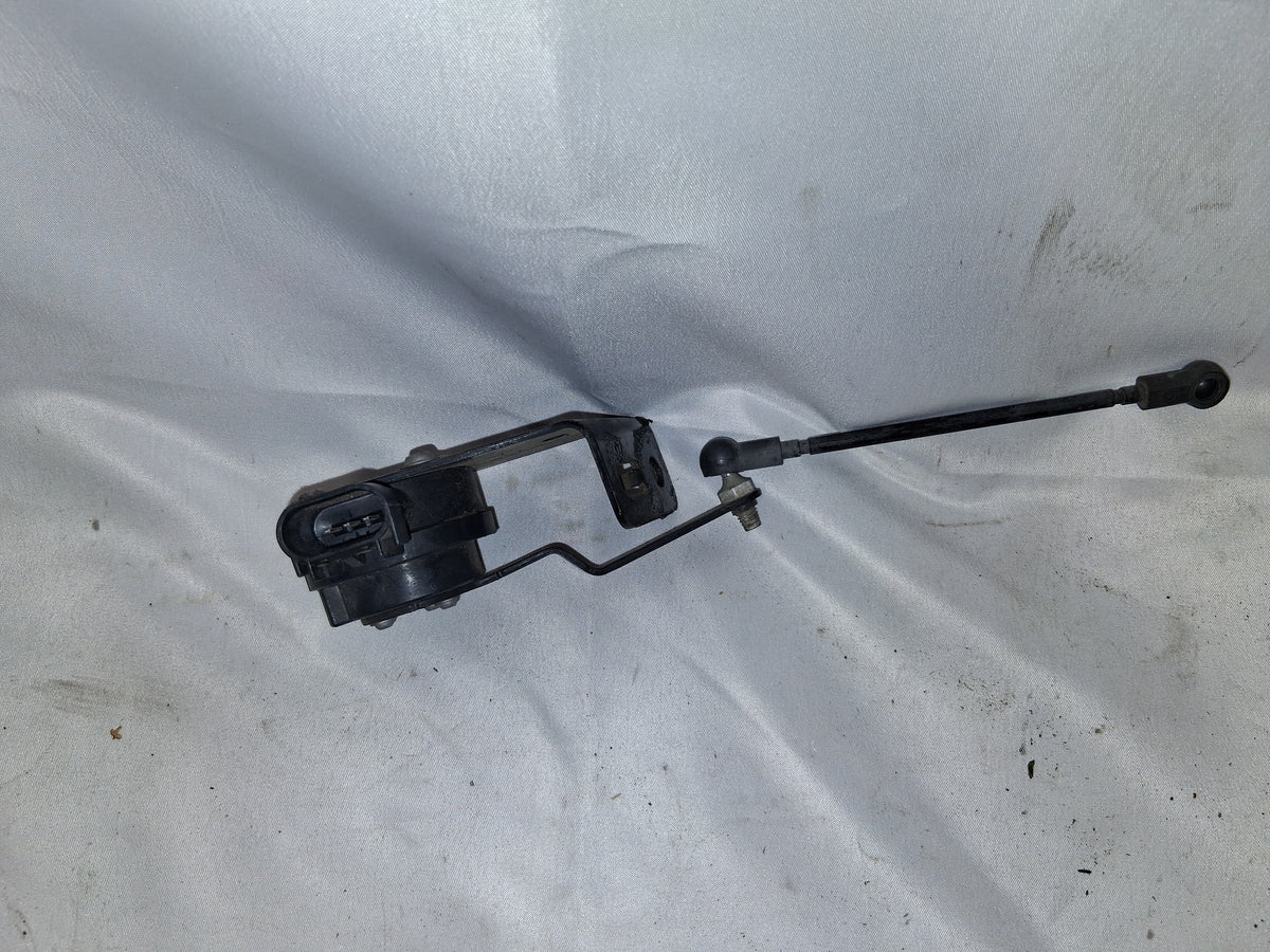 OEM# 23152098 2019 Chevy Tahoe Premier Left Air Ride Height Level Sensor