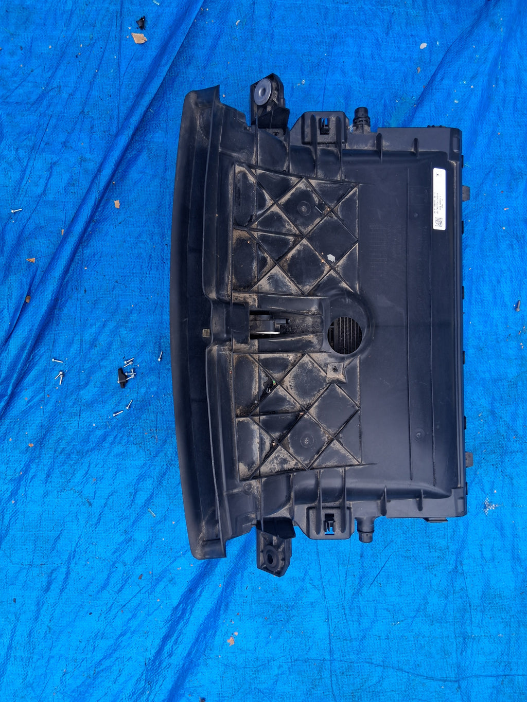 OEM 1494153-00-C 2022 Tesla Model Y Cooling Radiator Fan Shutter