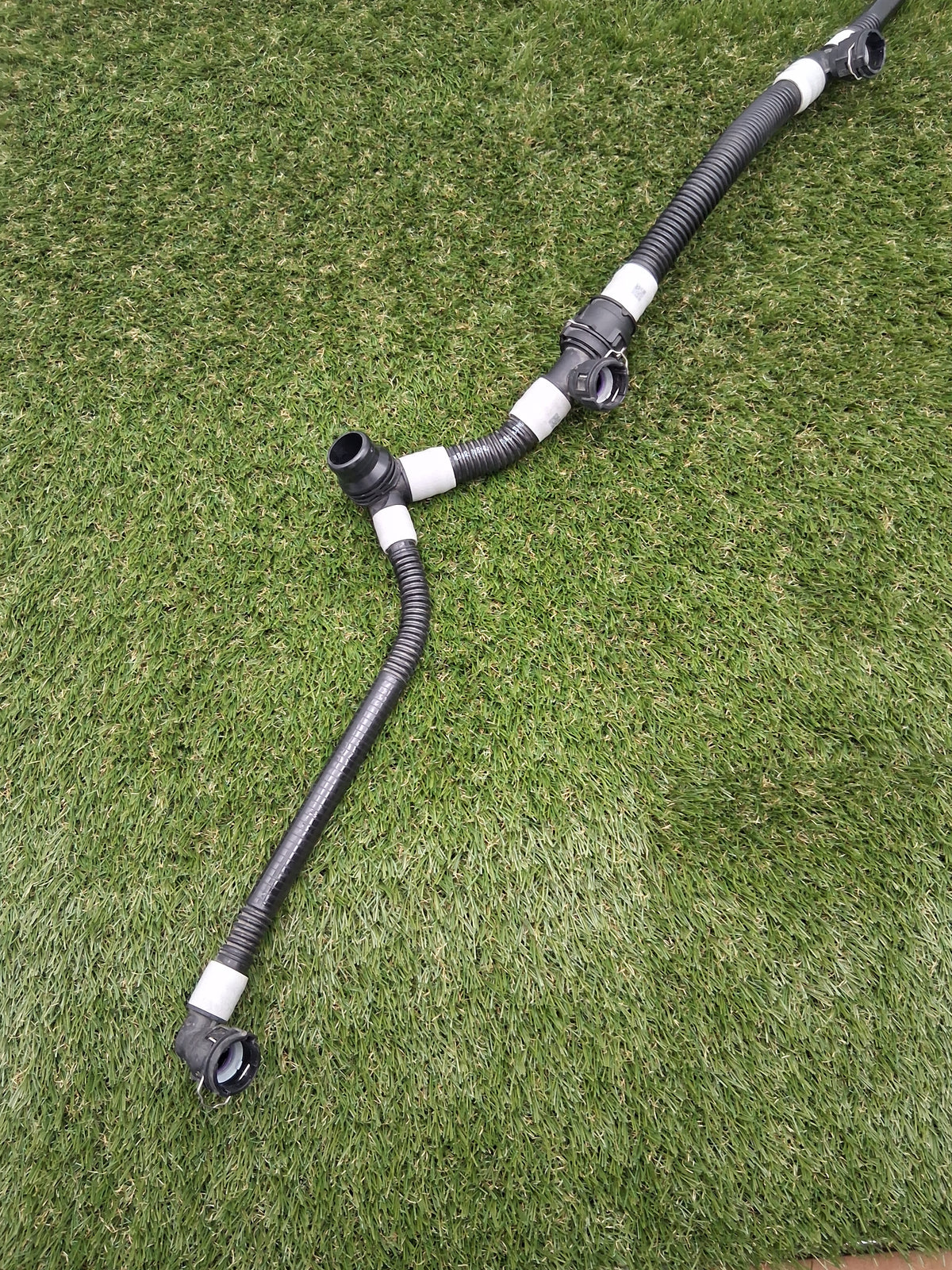 OEM 2022 Tesla Model Y High Voltage Battery Cooling Hose Pipe