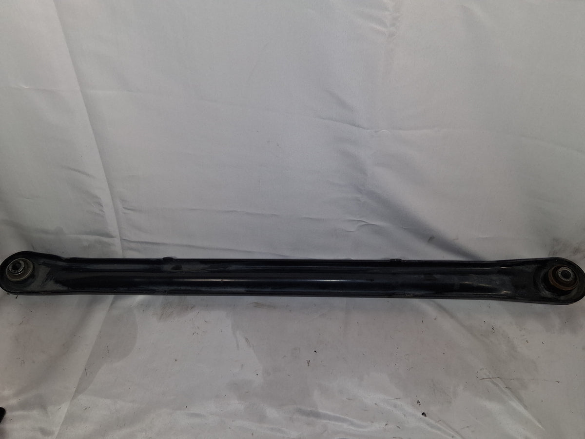 OEM# 22902203 2019 Chevy Tahoe Premier Lick Arm Track Bar