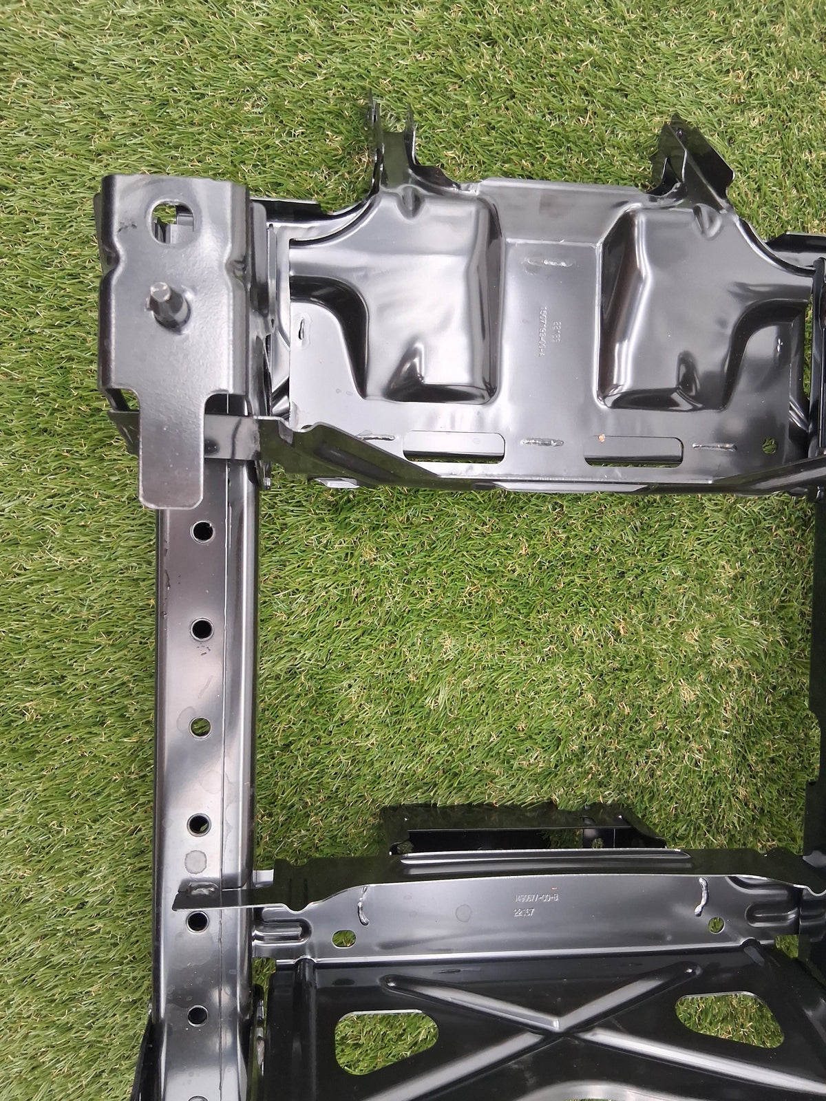 OEM 1507193-00-A 2022 Tesla Model Y Podium Bracket