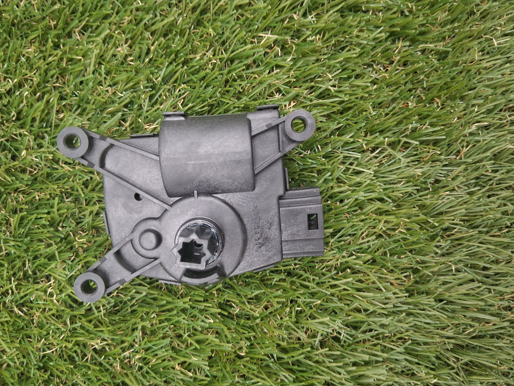 OEM 1500623-00-A 2022 Tesla Model Y Center Air Flap Motor Center Actuator