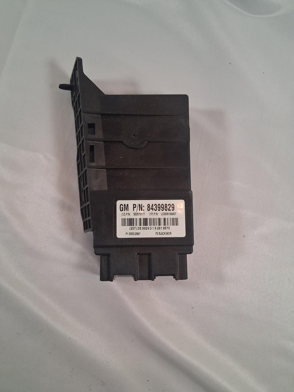 2019 Chevy Tahoe Premier Folding 3rd Row Seat Module 84399829