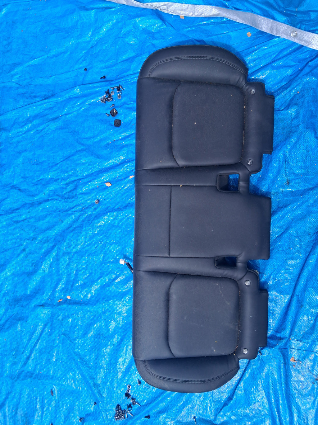 OEM 1552127-01-A 2022 Tesla Model Y Rear Second 2nd Row Lower Seat Cushion