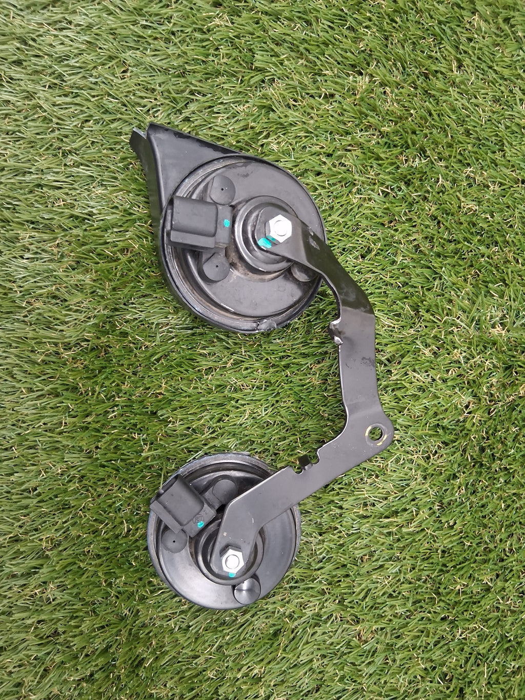 OEM 1507242-00-B 2022 Tesla Model Y High and Low Tone Horn
