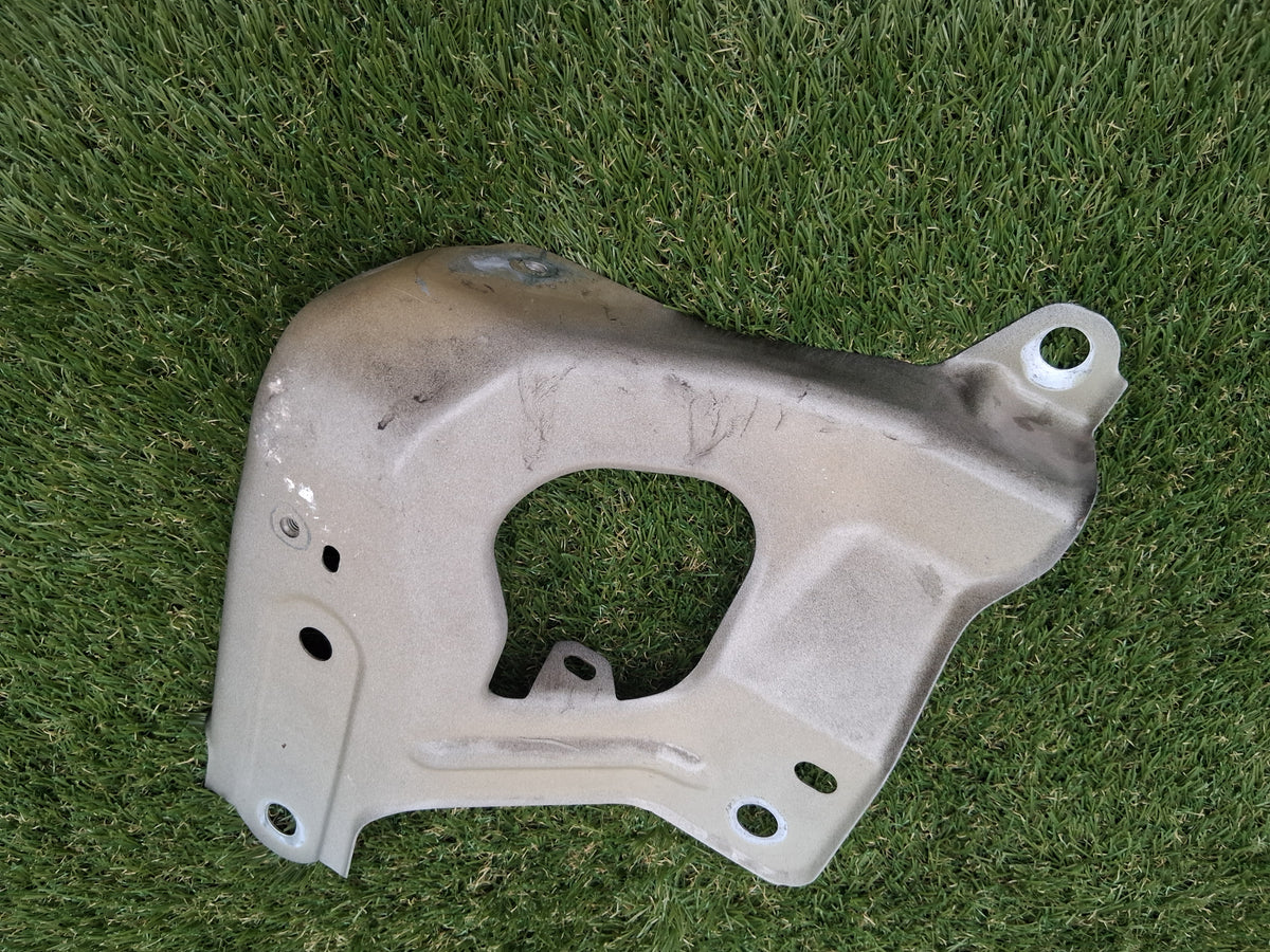 OEM 1487492-00-A 2022 Tesla Model Y Right Fender Support Bracket