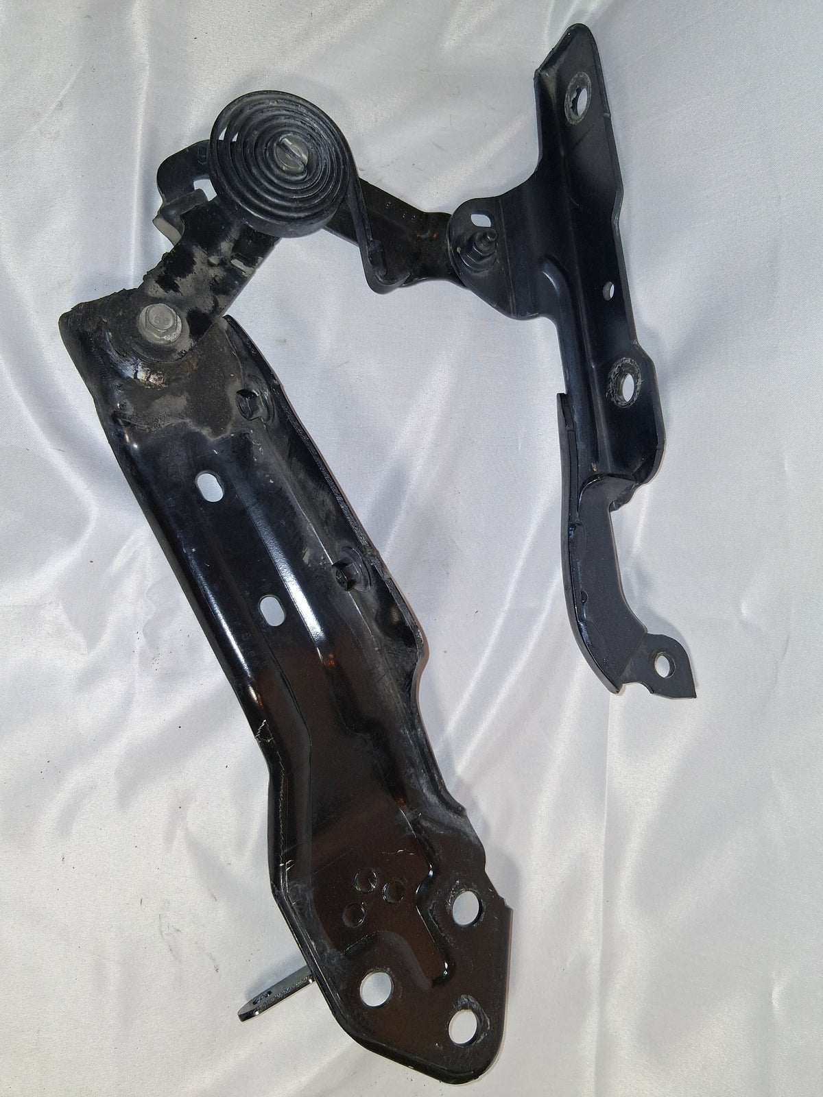 2019 Chevy Tahoe Premier Right Fender Upper Support Bracket