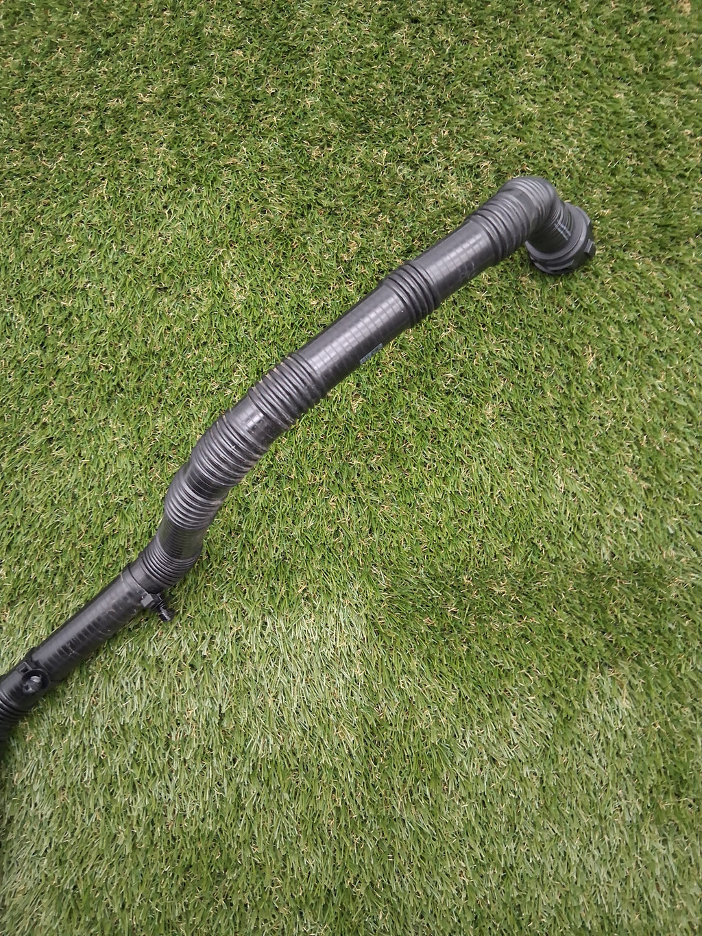 OEM 1537264-00-B 2022 Tesla Model Y Battery Return Coolant Hose Pipe