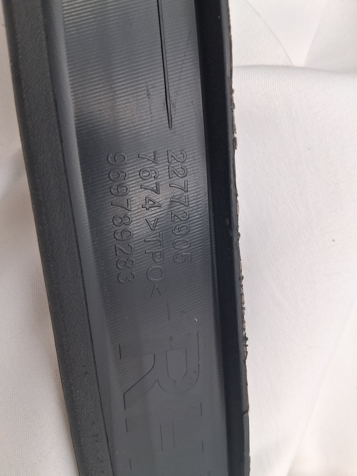 OEM# 22772905 2019 Chevy Tahoe Premier Door Window Garnish Molding