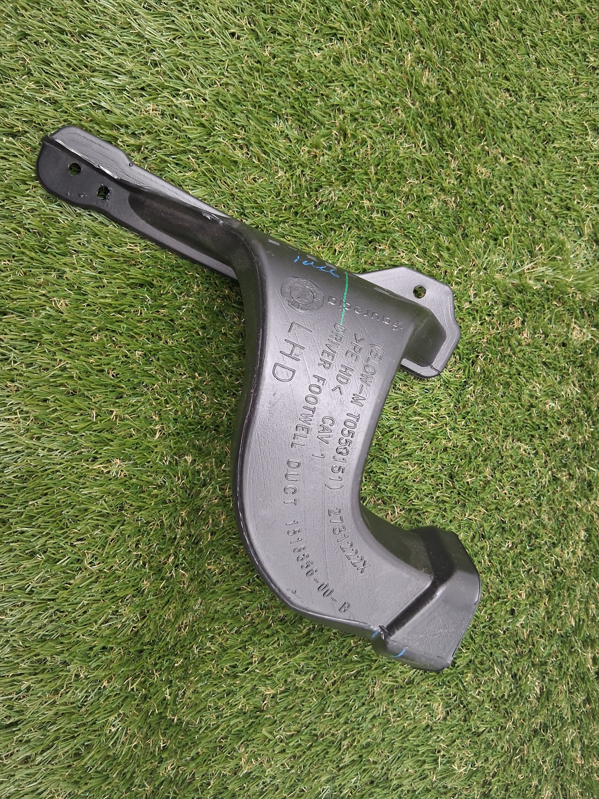 OEM 1516856-00-B 2022 Tesla Model Y Air Intake Tube