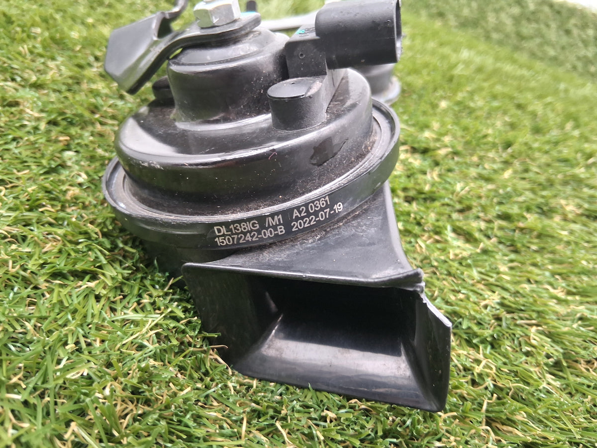 OEM 1507242-00-B 2022 Tesla Model Y High and Low Tone Horn