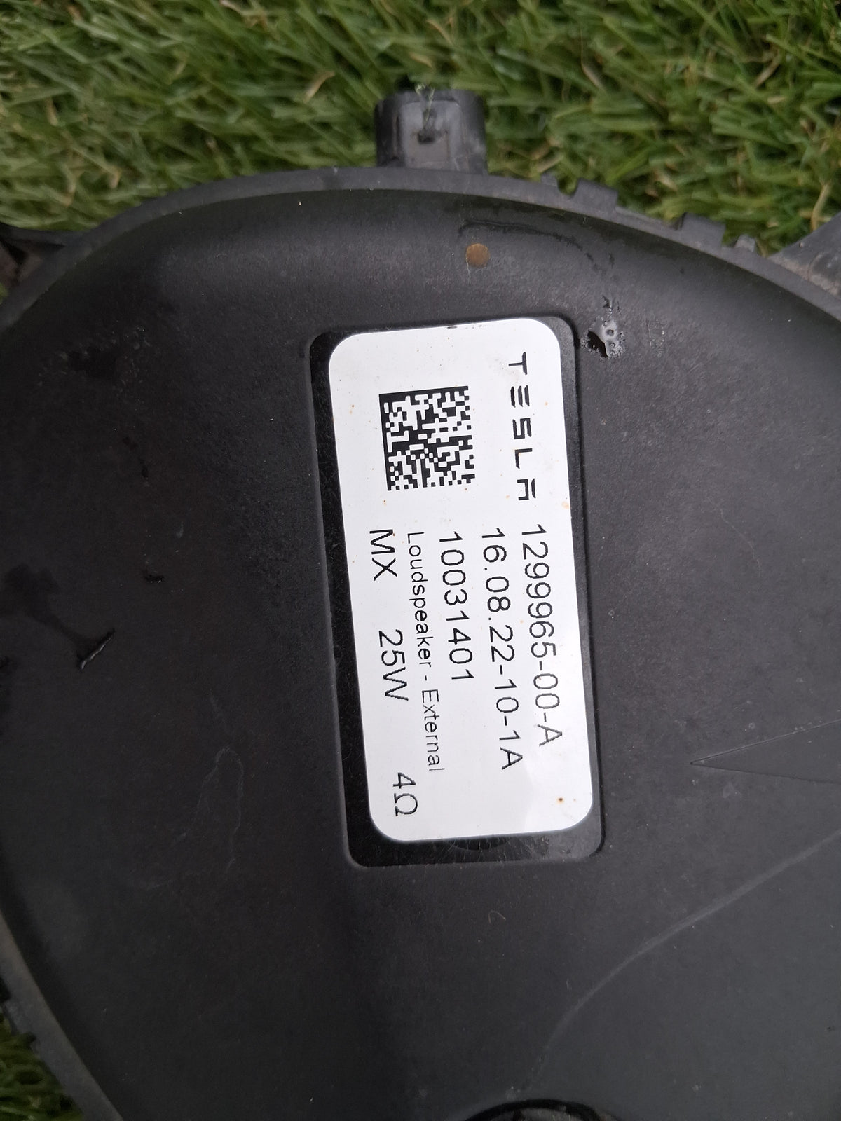 OEM 1299965-00-A 2022 Tesla Model Y Pedestrian Warning Speaker