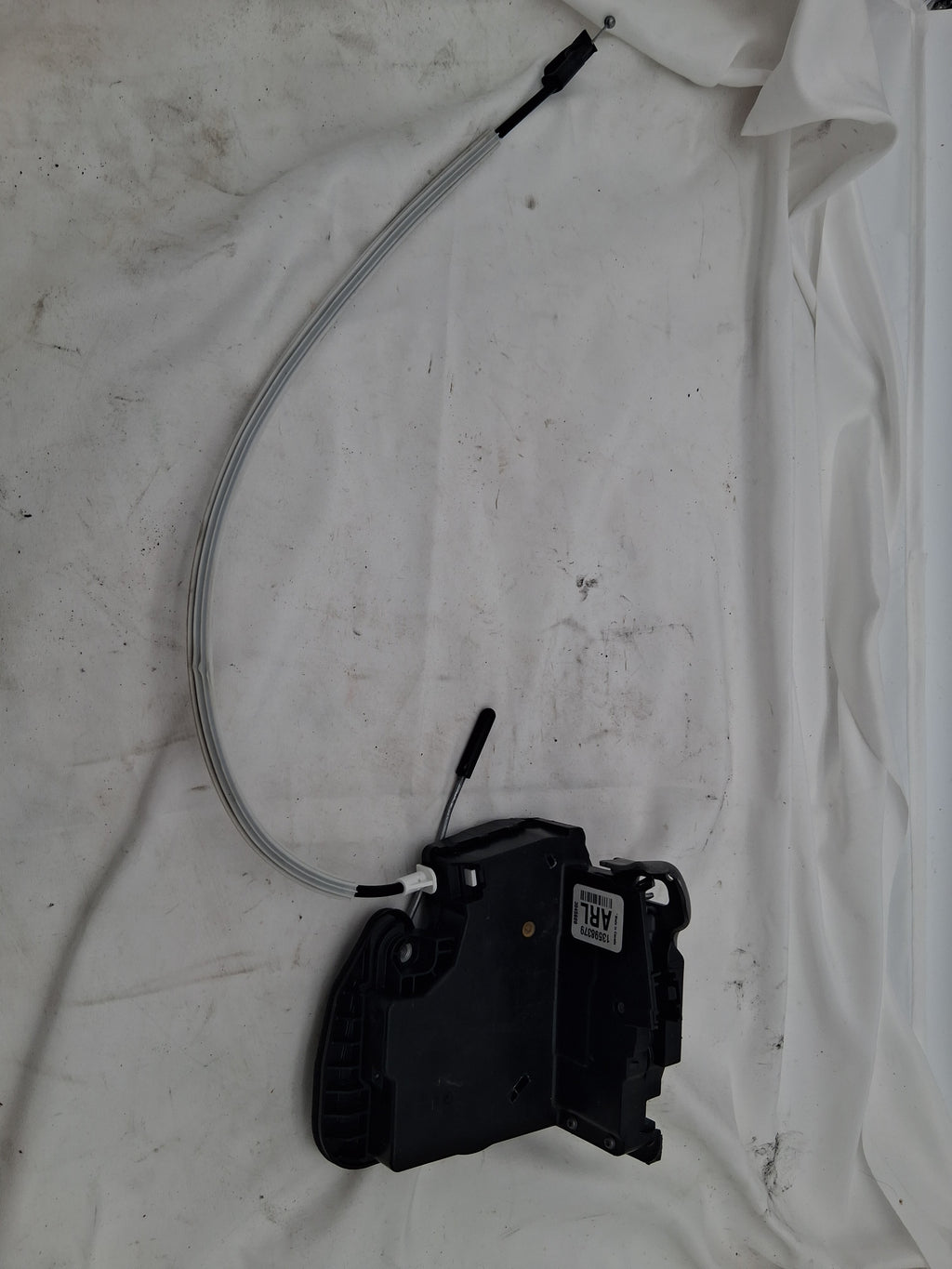 OEM# 13598379 2019 Chevy Tahoe Premier Door Latch Lock Actuator