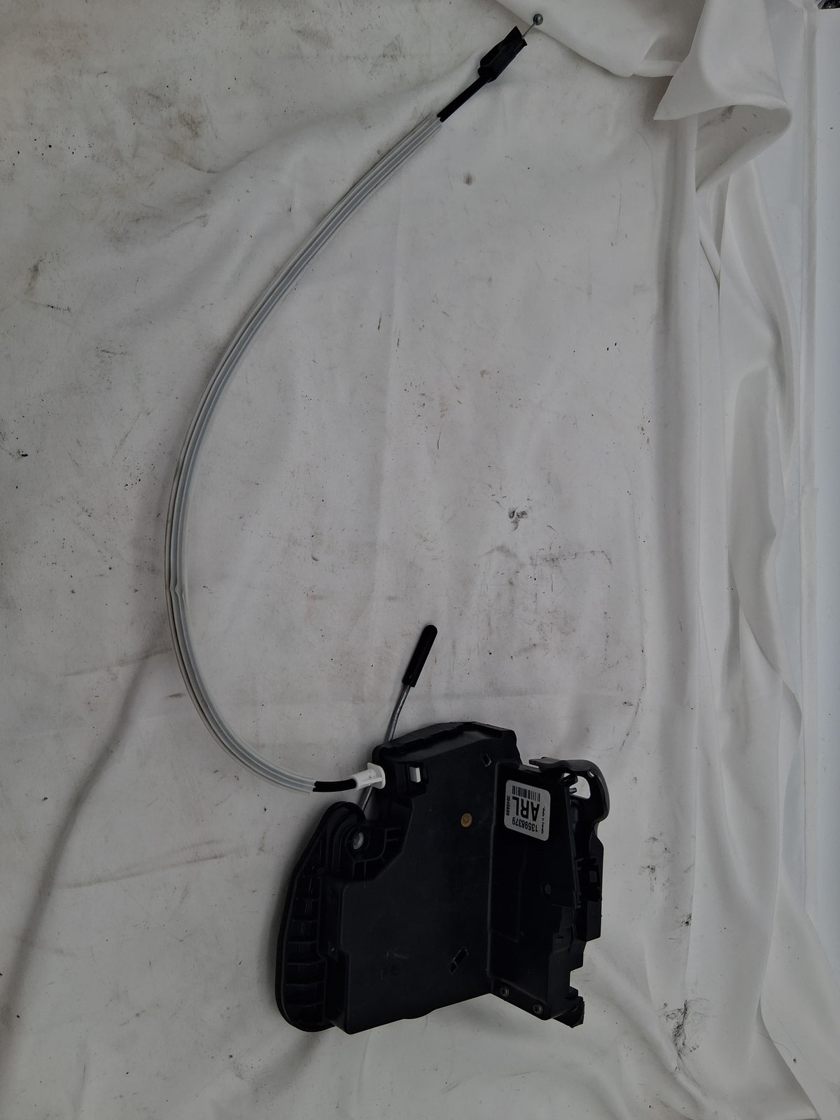 OEM# 13598379 2019 Chevy Tahoe Premier Door Latch Lock Actuator