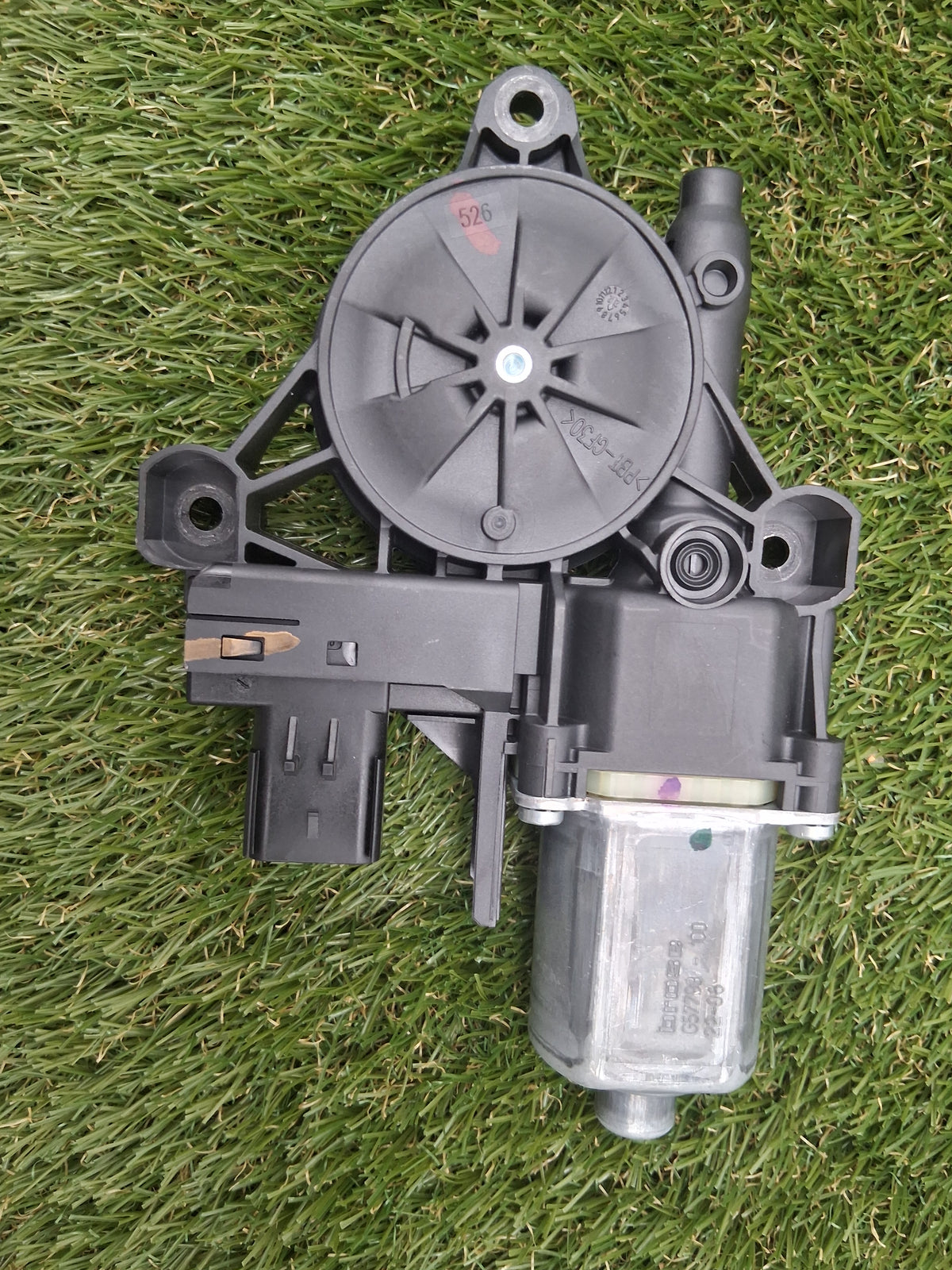 OEM 0130823328 2022 Tesla Model Y Rear Right Window Regulator Motor