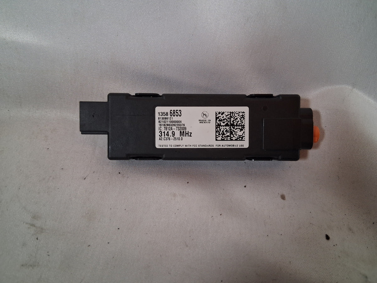 OEM# 13586853 2019 Chevy Tahoe Premier Tire Pressure Monitoring System Receiver