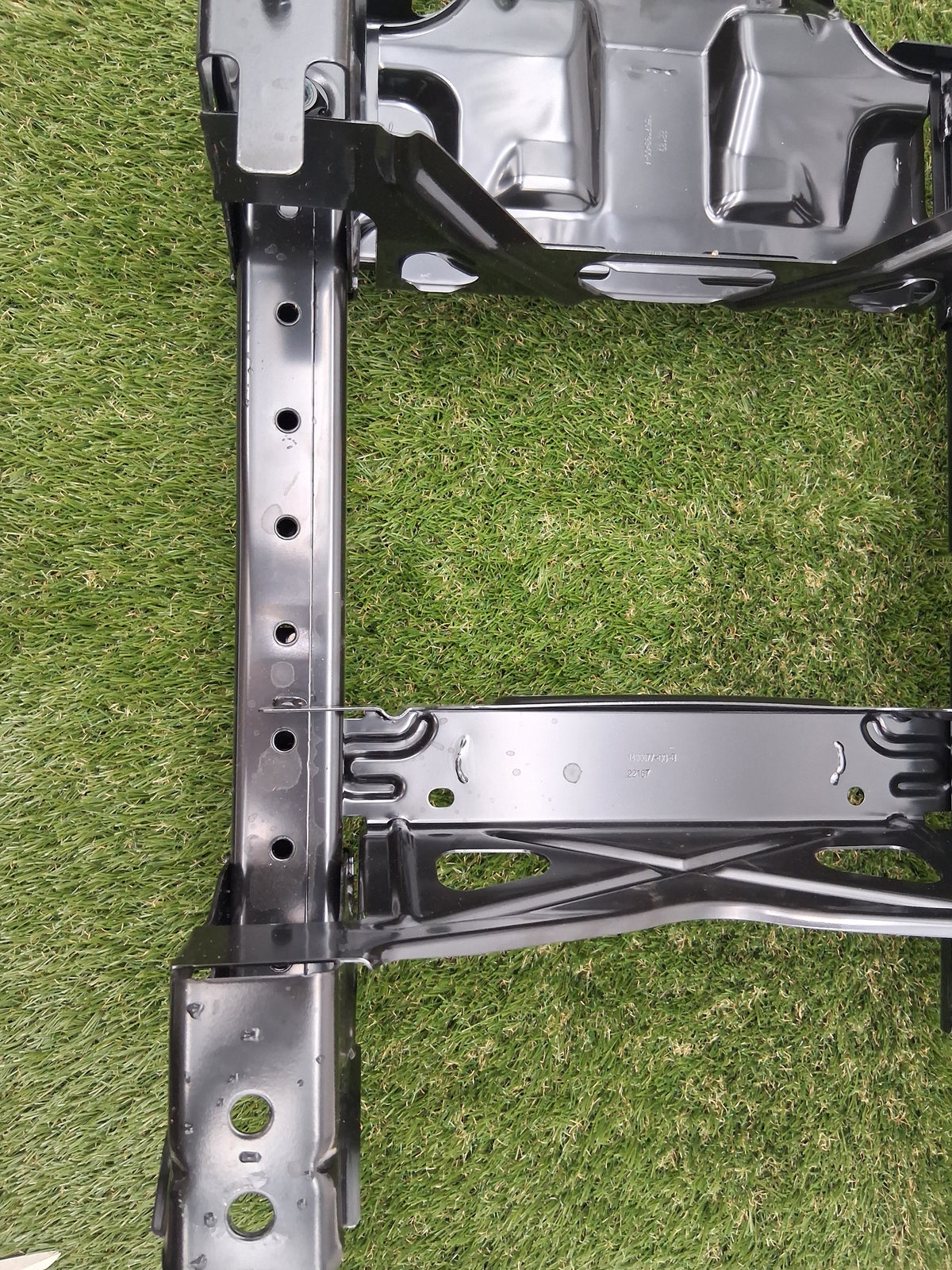OEM 1507193-00-A 2022 Tesla Model Y Podium Bracket