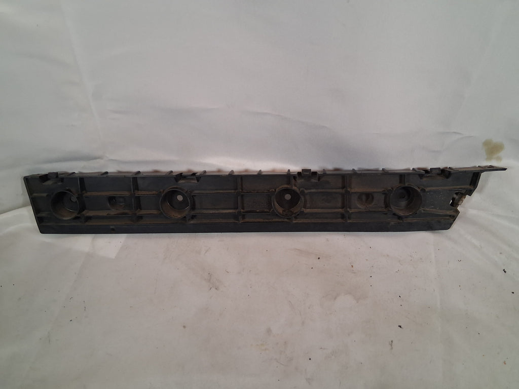 OEM# 22806426 2019 Chevy Tahoe Premier Rear Bumper Bracket Guide