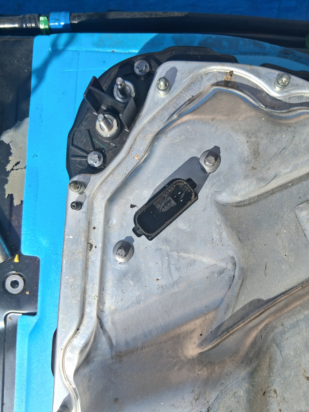 OEM 1501325-00-C 2022 Tesla Model Y Long Range Battery Pack Assembly Minor Defects