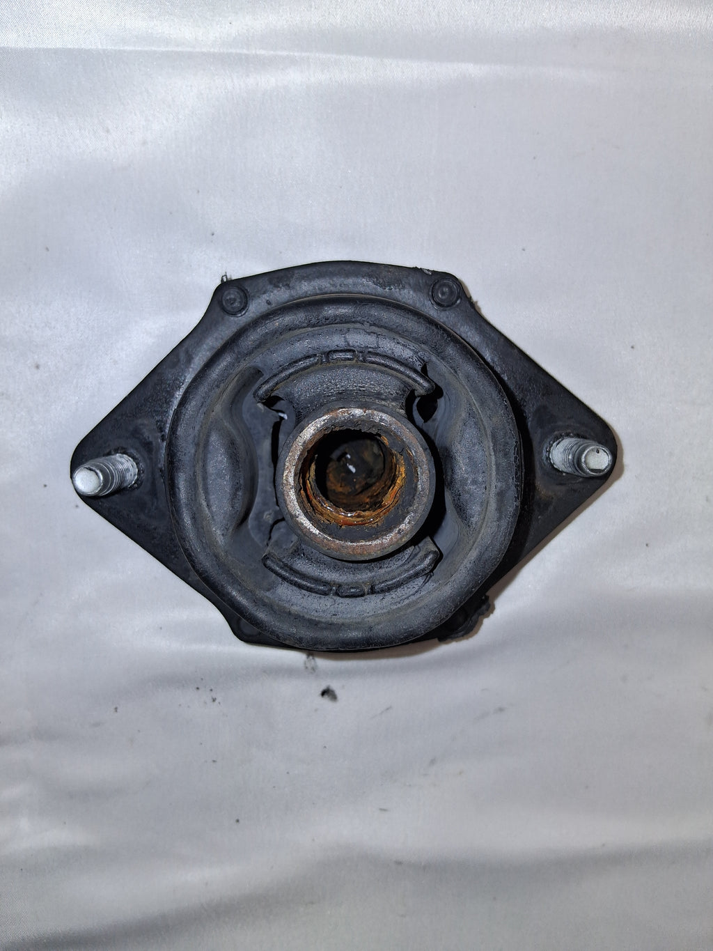 OEM# 23248396 2019 Chevy Tahoe Premier Body Mount Cushion Insulator
