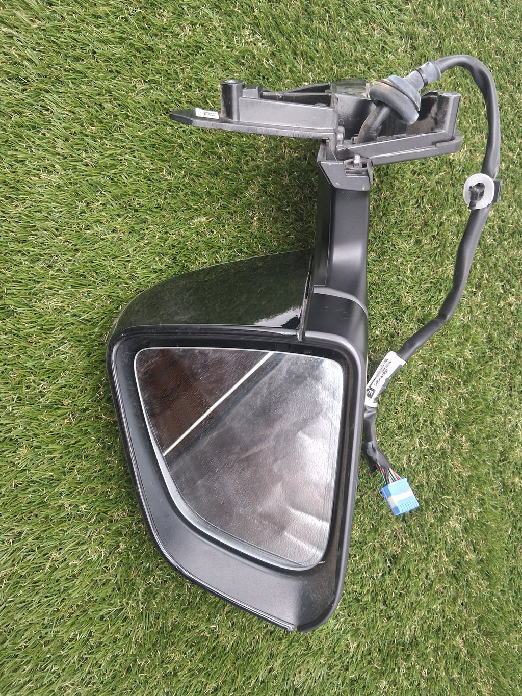OEM 1594111-00-B 2022 Tesla Model Y Left Rear View Mirror Wire