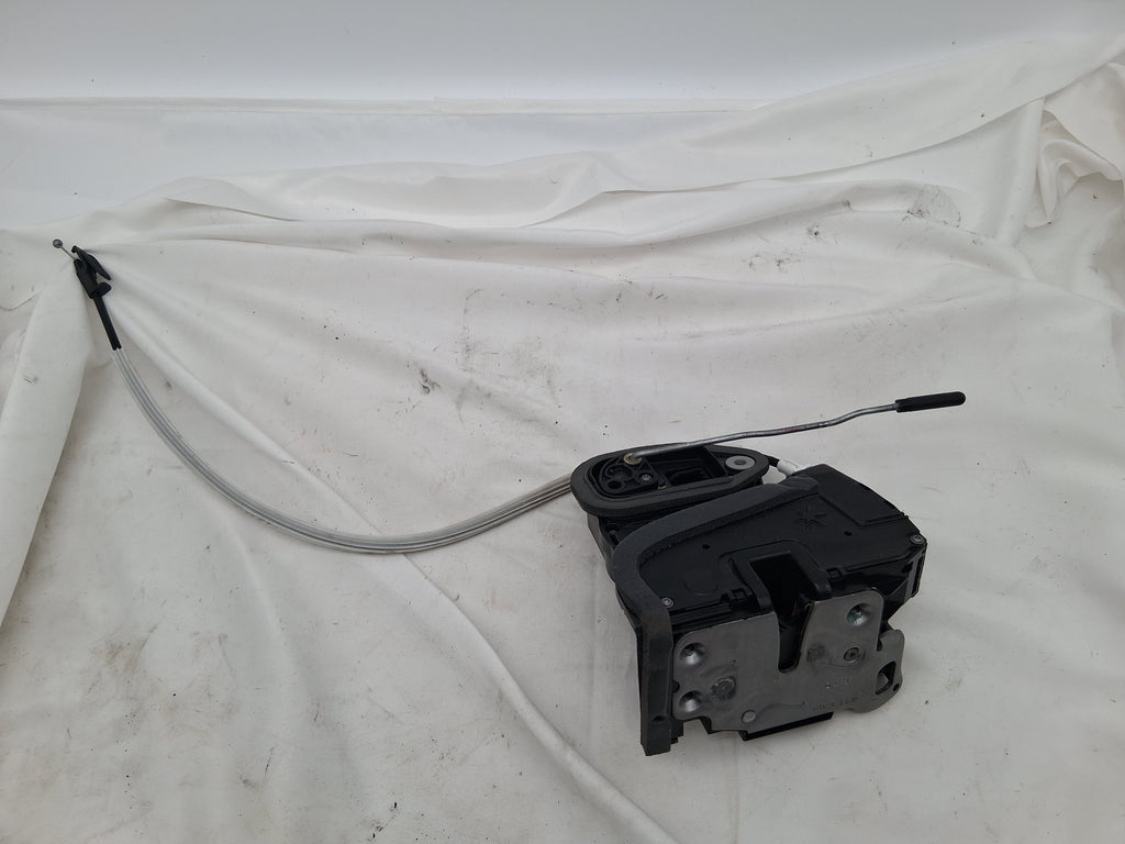OEM# 13598381 2019 Chevy Tahoe Premier Door Lock Latch Actuator