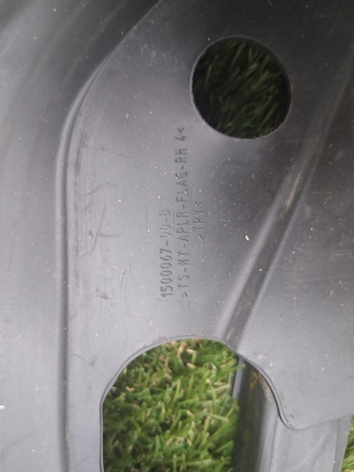 OEM 1500067-00-B 2022 Tesla Model Y Right Weather Strip Seal