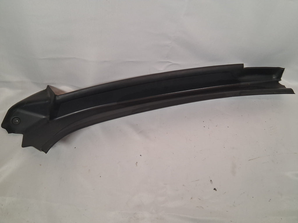 OEM# 84273587 2019 Chevy Tahoe Premier Rear Right Quarter Gutter Water Drain