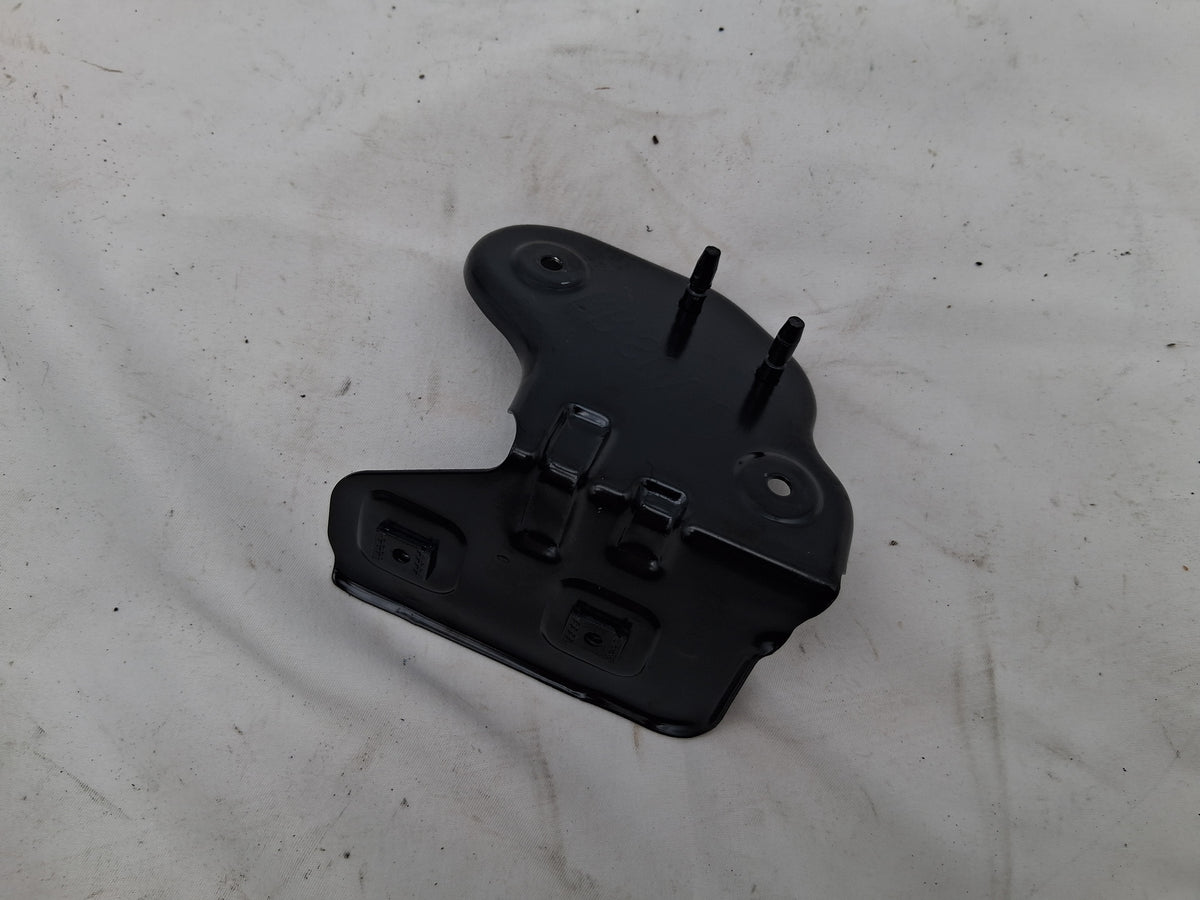 OEM# 23455219 2019 Chevy Tahoe Premier Door Pull Handle Bracket