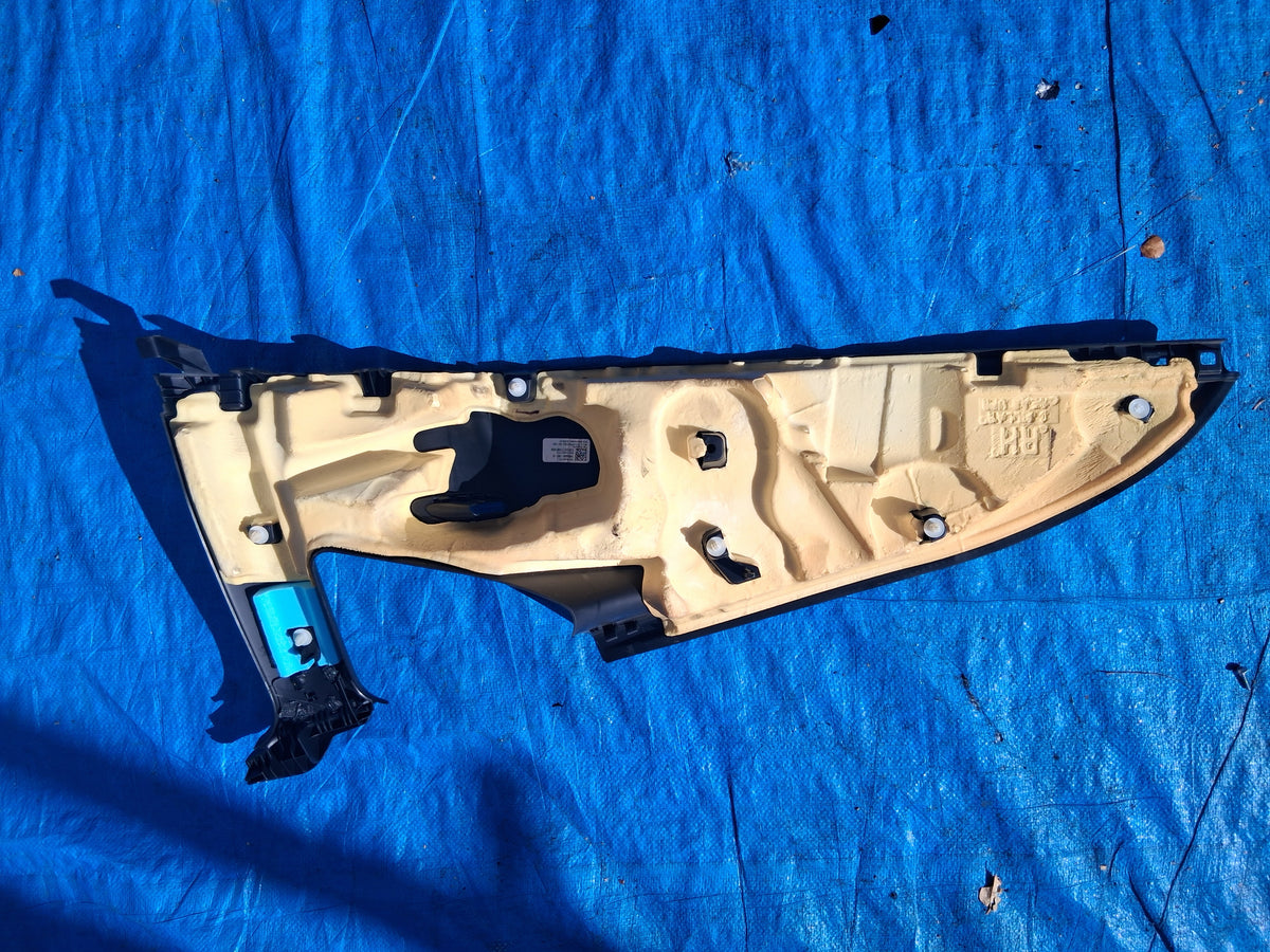 OEM 1494609-00-H 2022 Tesla Model Y Upper C Pillar Trim Assembly