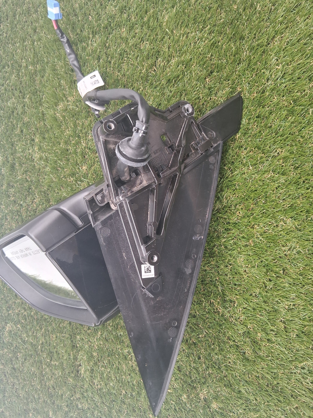 OEM 1594112-99-B 2022 Tesla Model Y Right Door Rear View Mirror