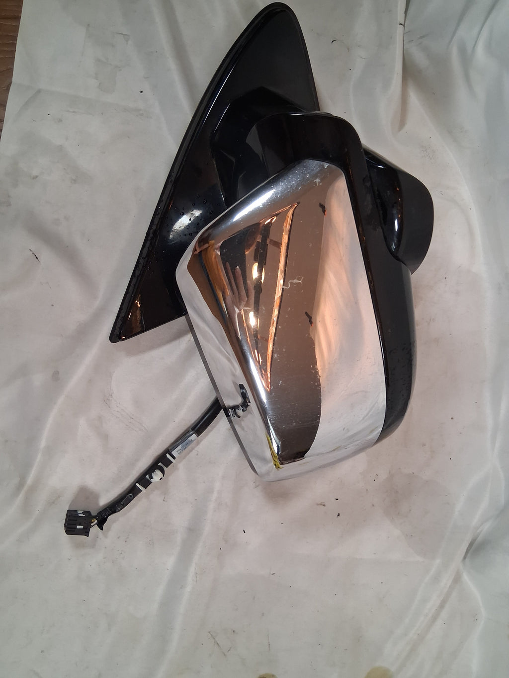 OEM# 84664795 2019 Chevy Tahoe Premier Side View Mirror
