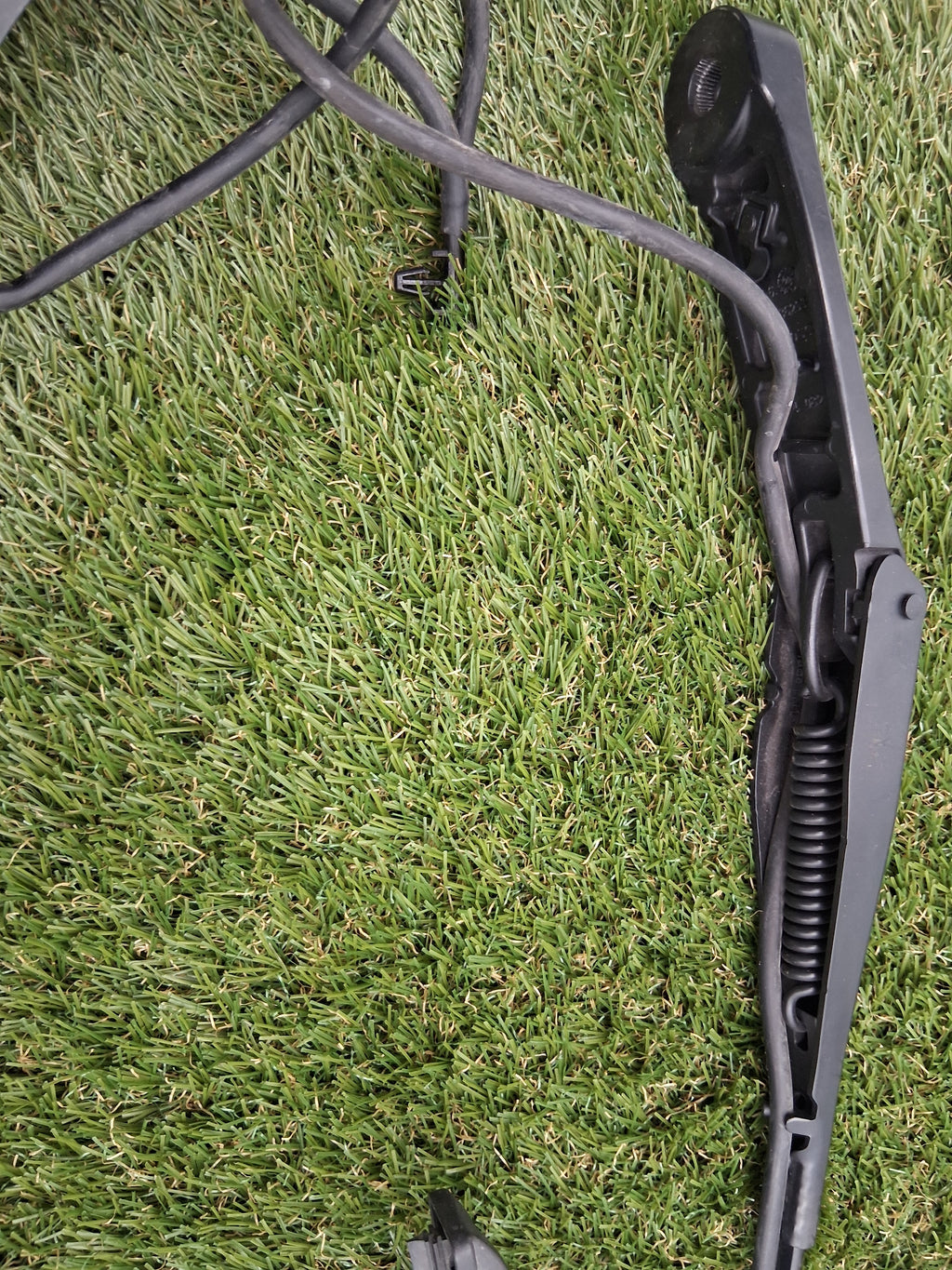 OEM 2022 Tesla Model Y Windshield Wiper Arm Set
