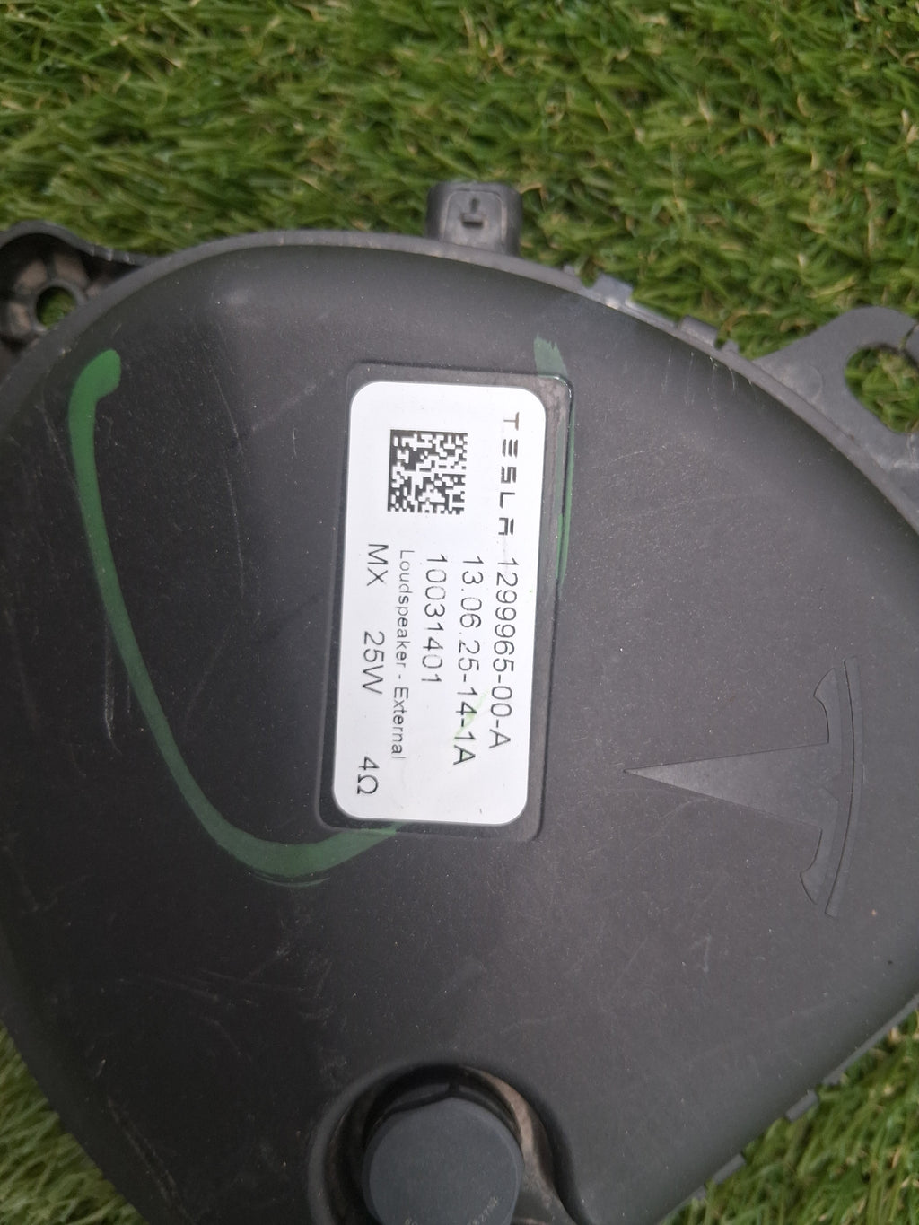 OEM 1299965-00-A 2022 Tesla Model Y Pedestrian Warning Speaker