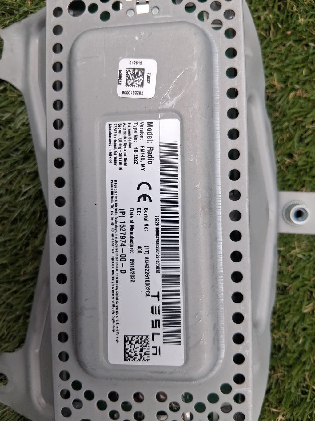 OEM 1527974-00-D 2022 Tesla Model Y Radio Receiver Control Module