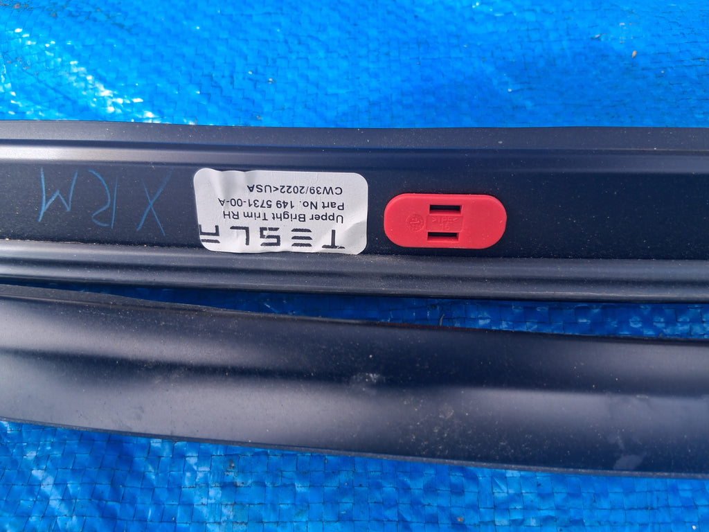 OEM 1495731-00-A 2022 Tesla Model Y Both Roof Trim Molding Cover