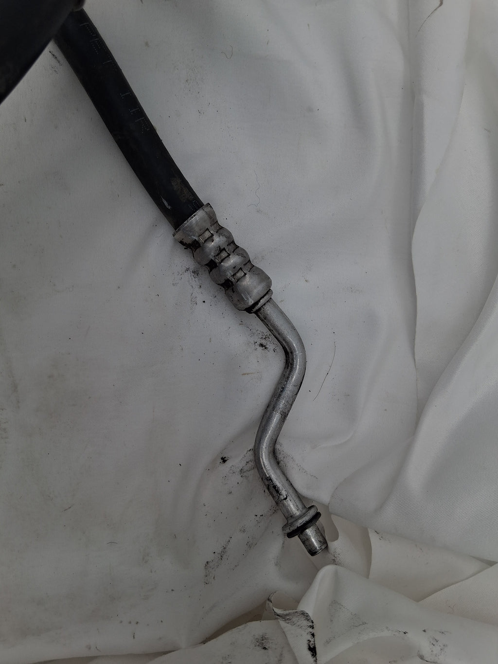 OEM# 84459869 2019 Chevy Tahoe Premier Air Conditioning Compressor Hose